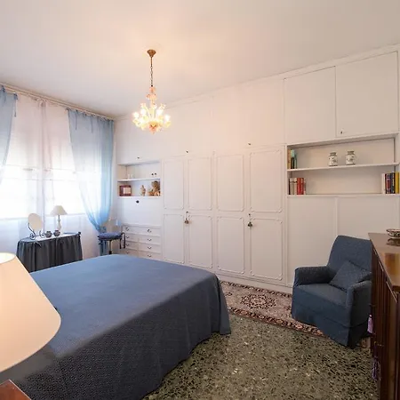 Savoia & Jolanda Apartments 2 Venice Room photo